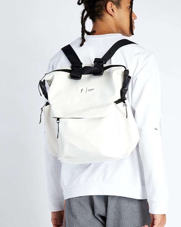 MOCHILA PUFF BRANCA
