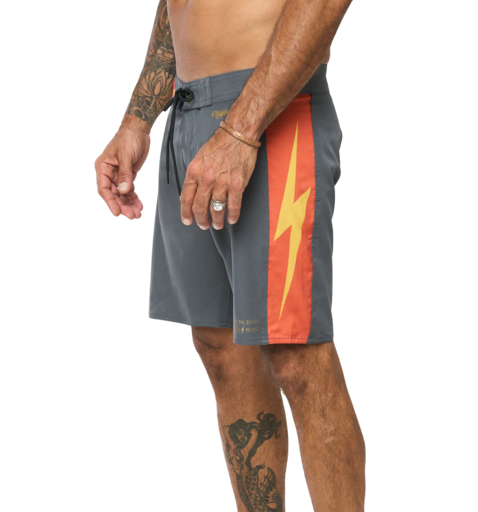 Bermuda de surf 17" Old Days 55 anos - Chumbo