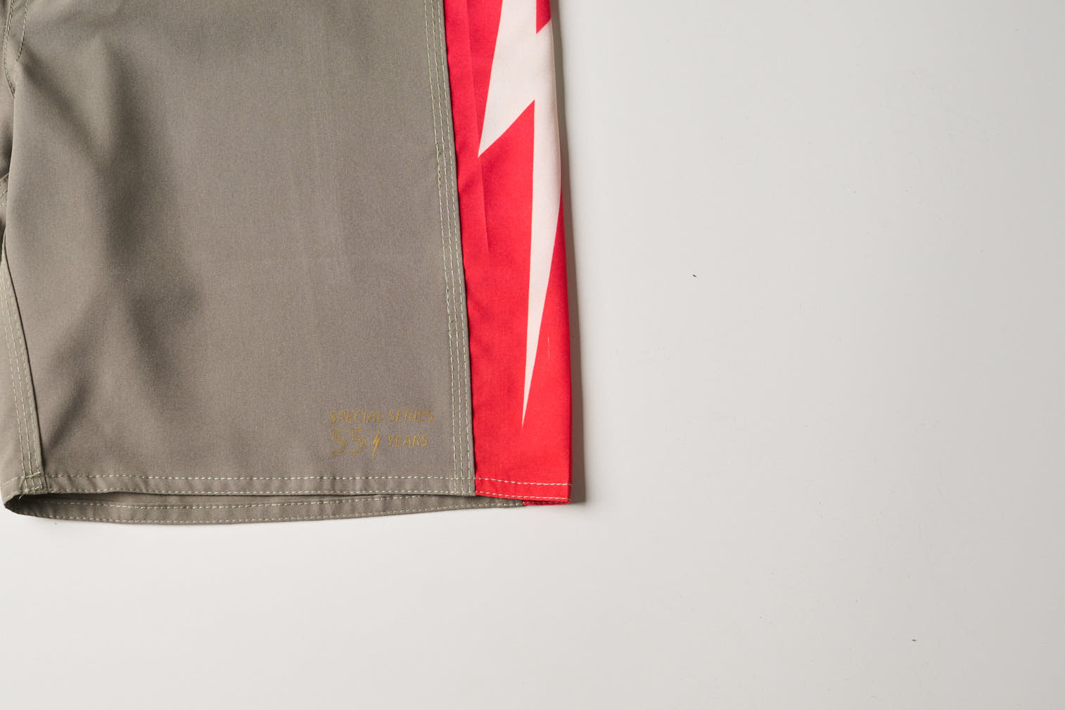 Bermuda de surf 17" Old Days 55 anos - Verde