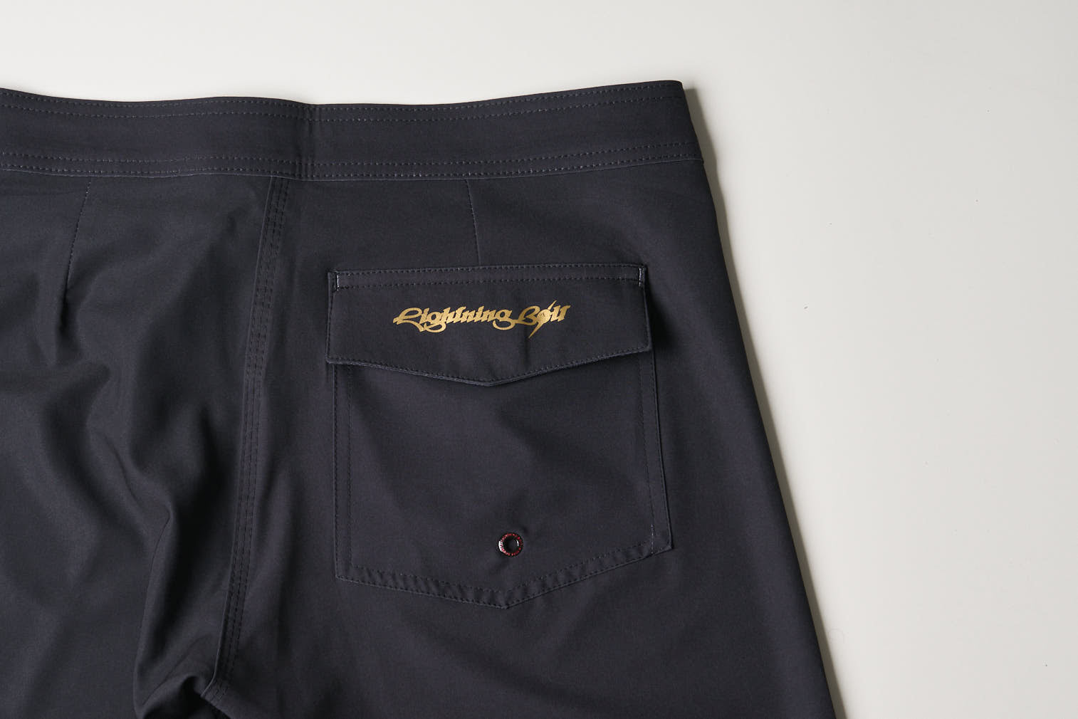 Bermuda de surf 17" Heritage 55 anos - Preto