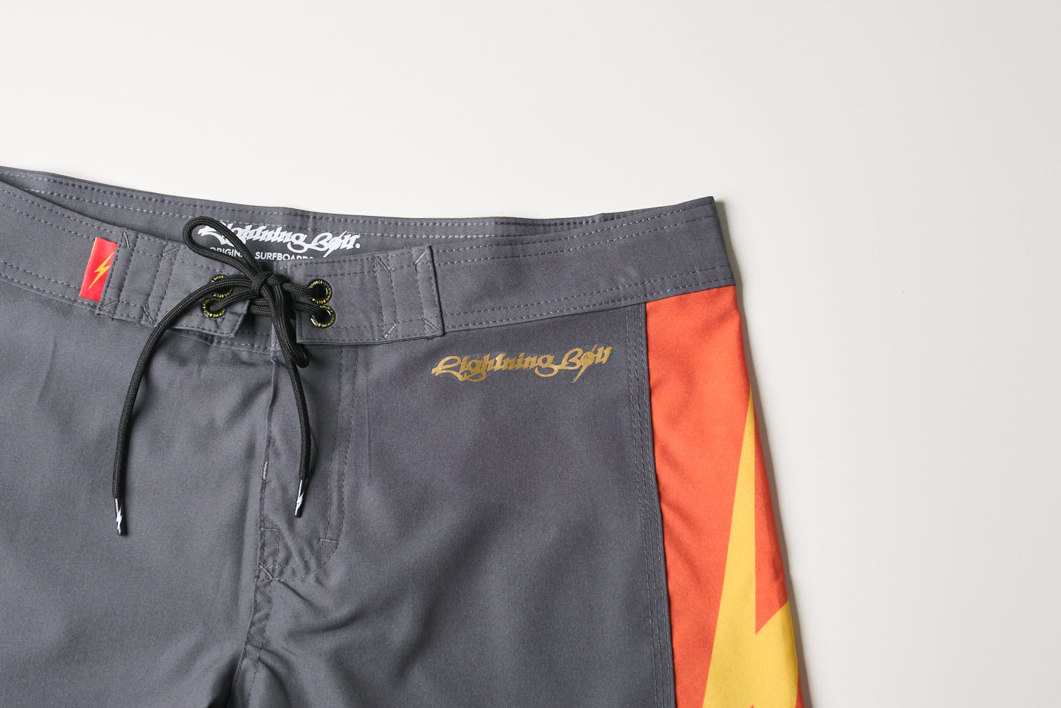 Bermuda de surf 17" Old Days 55 anos - Chumbo